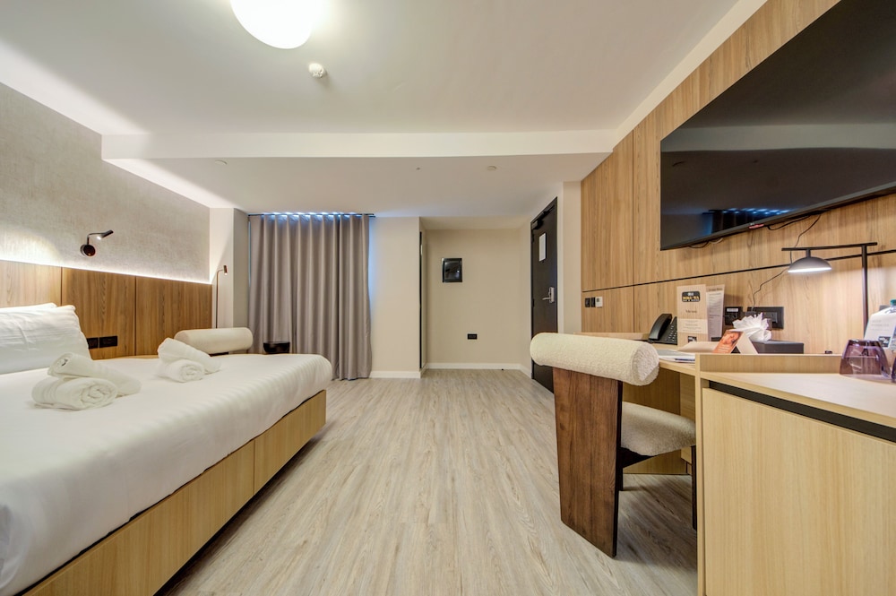 Inner, Double Bed