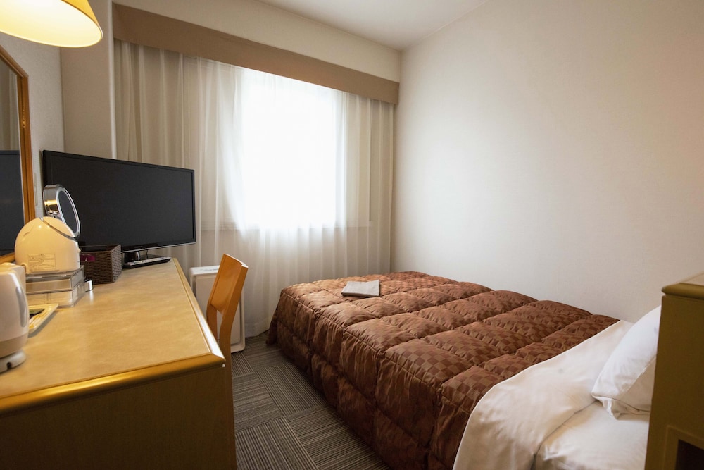 Court Hotel Mito 11/71