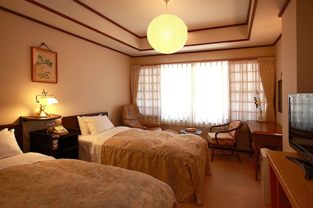 Karuizawa Tsuruya Ryokan 8/66