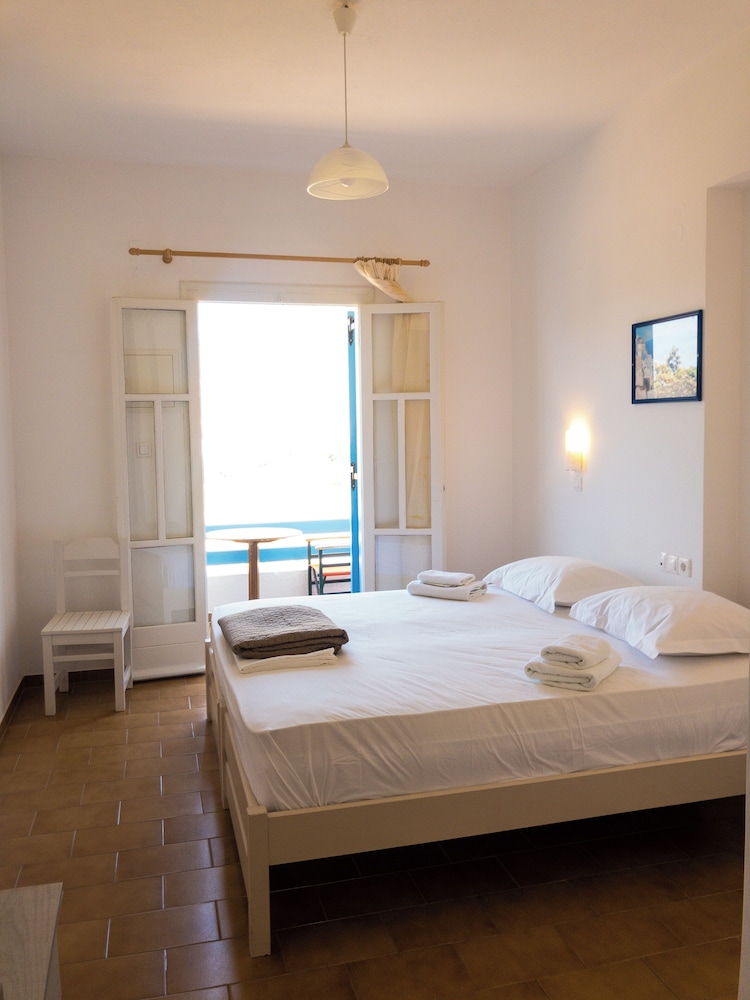 Golden Sun Hotel 22/56