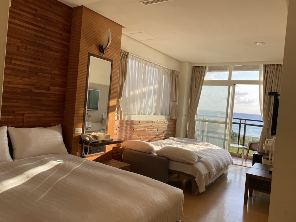 Lovesea 126 House Inn 17/44