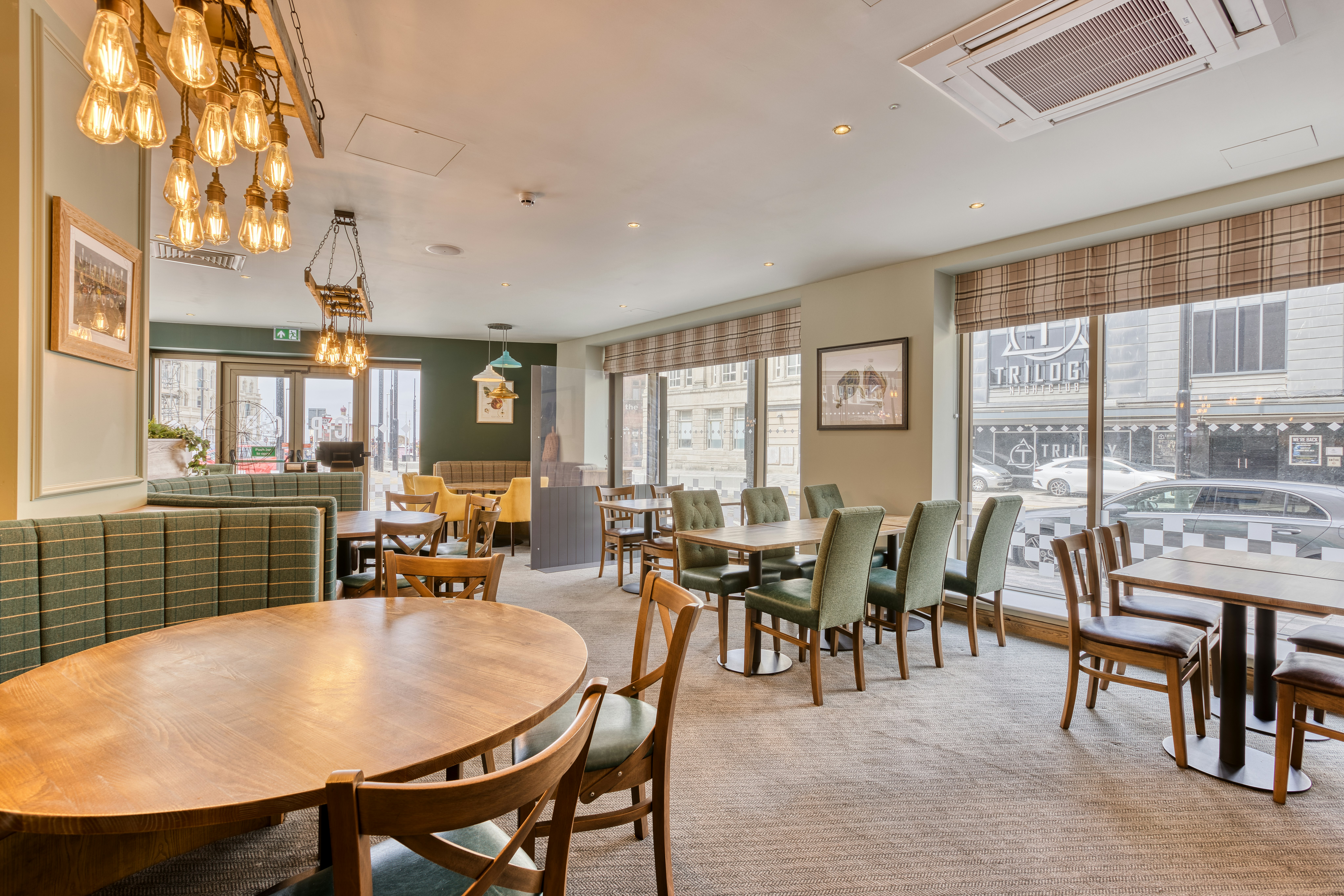 Premier Inn Blackpool (North Pier) 21/32
