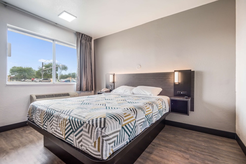 Motel6 College Station, TX - Bryan 21/41