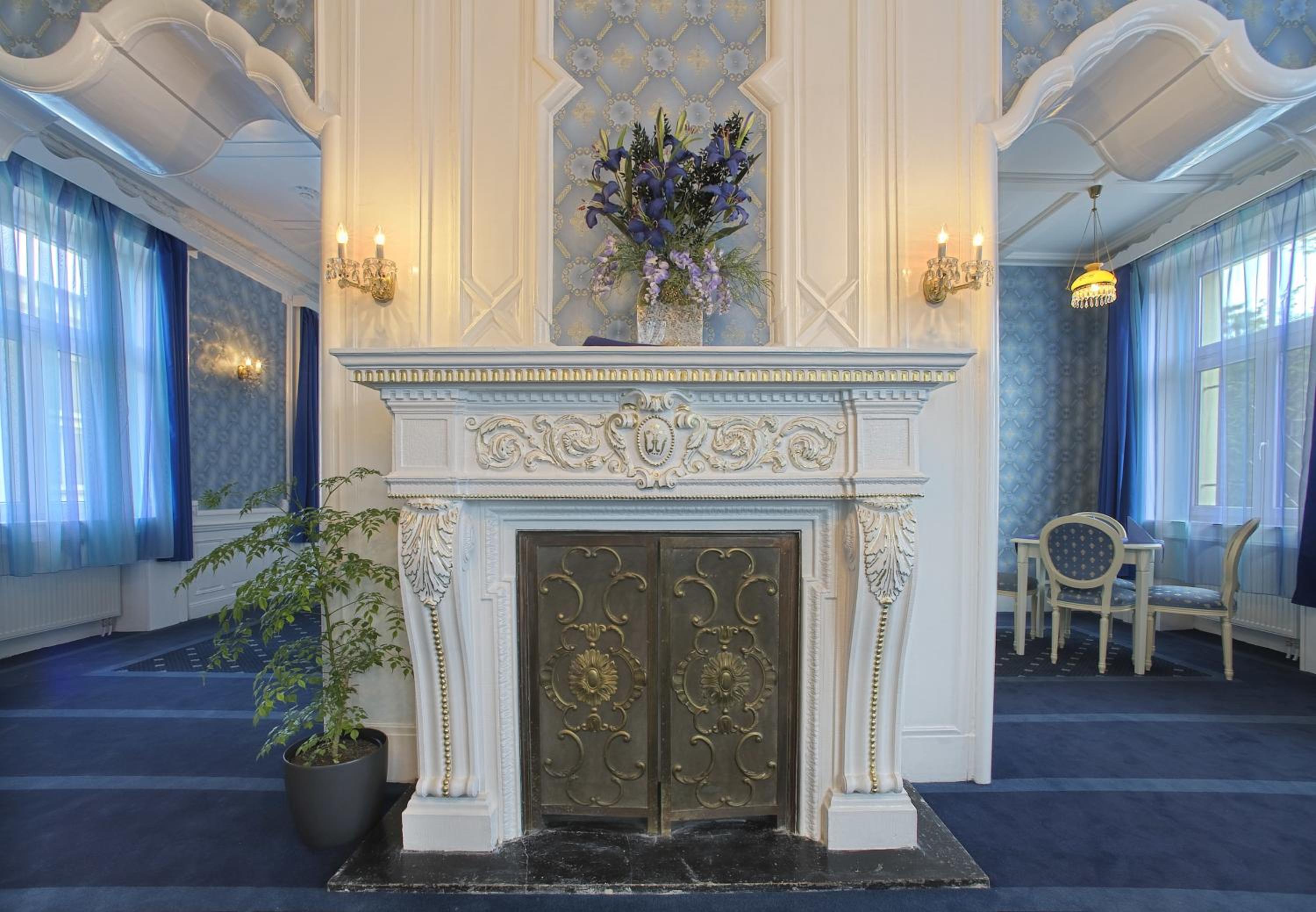 Zamecek Hotel 8/50