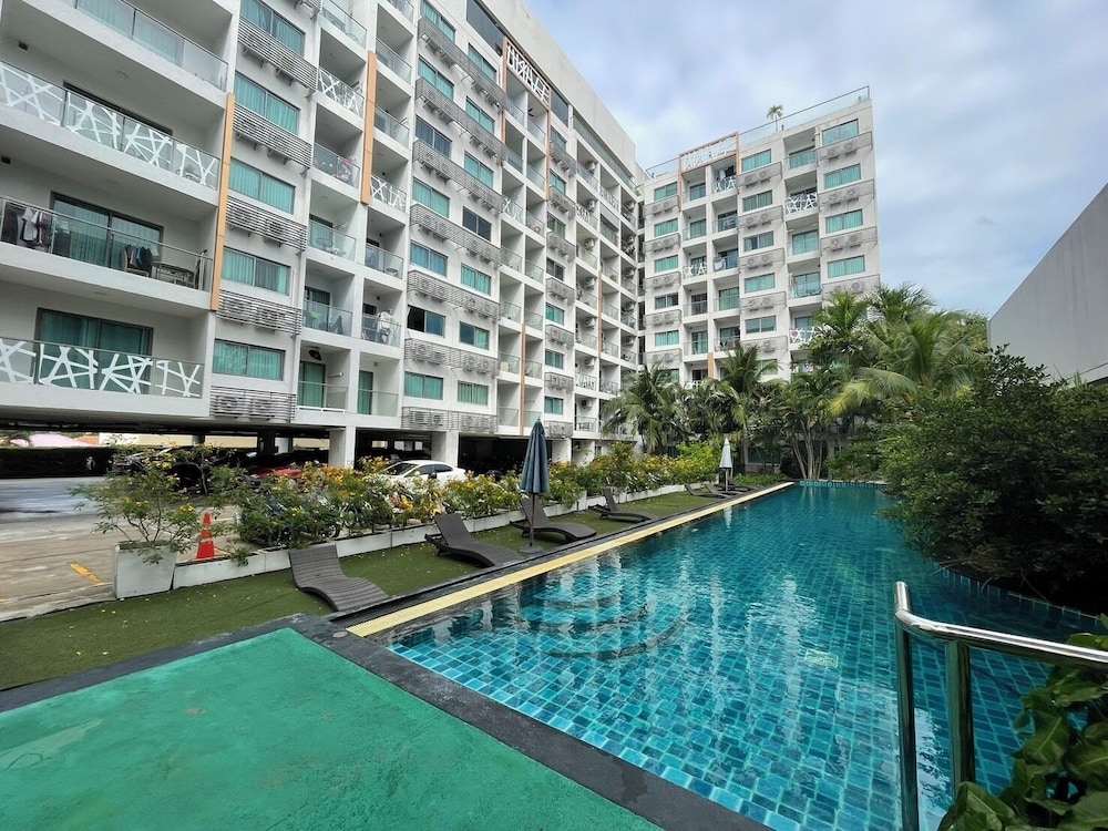 Water Park By Pattaya Sunny Rentals photo2