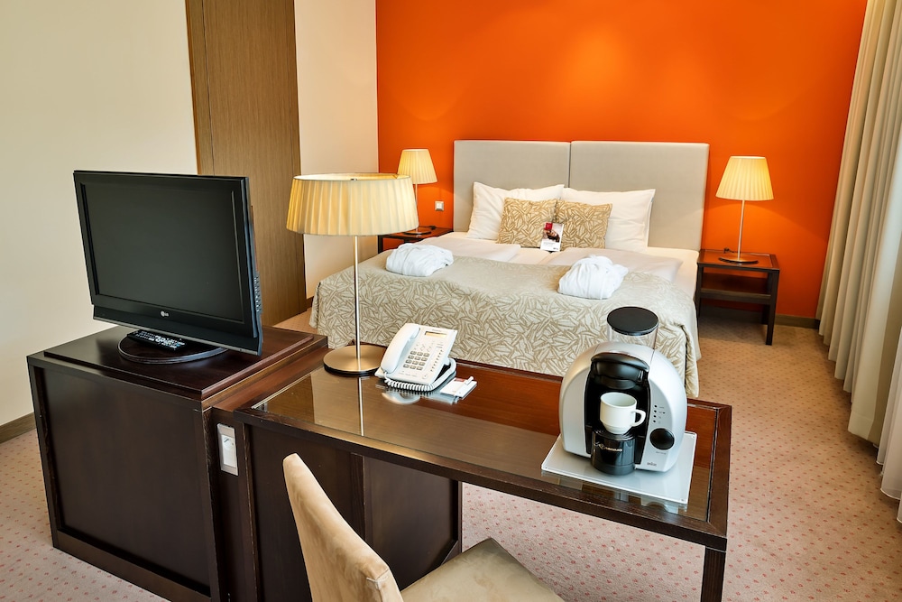 Austria Trend Hotel Savoyen 69/80