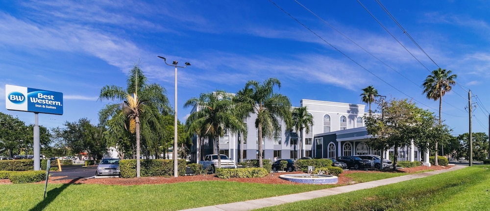 Best Western Fort Myers Inn and Suites 30/35