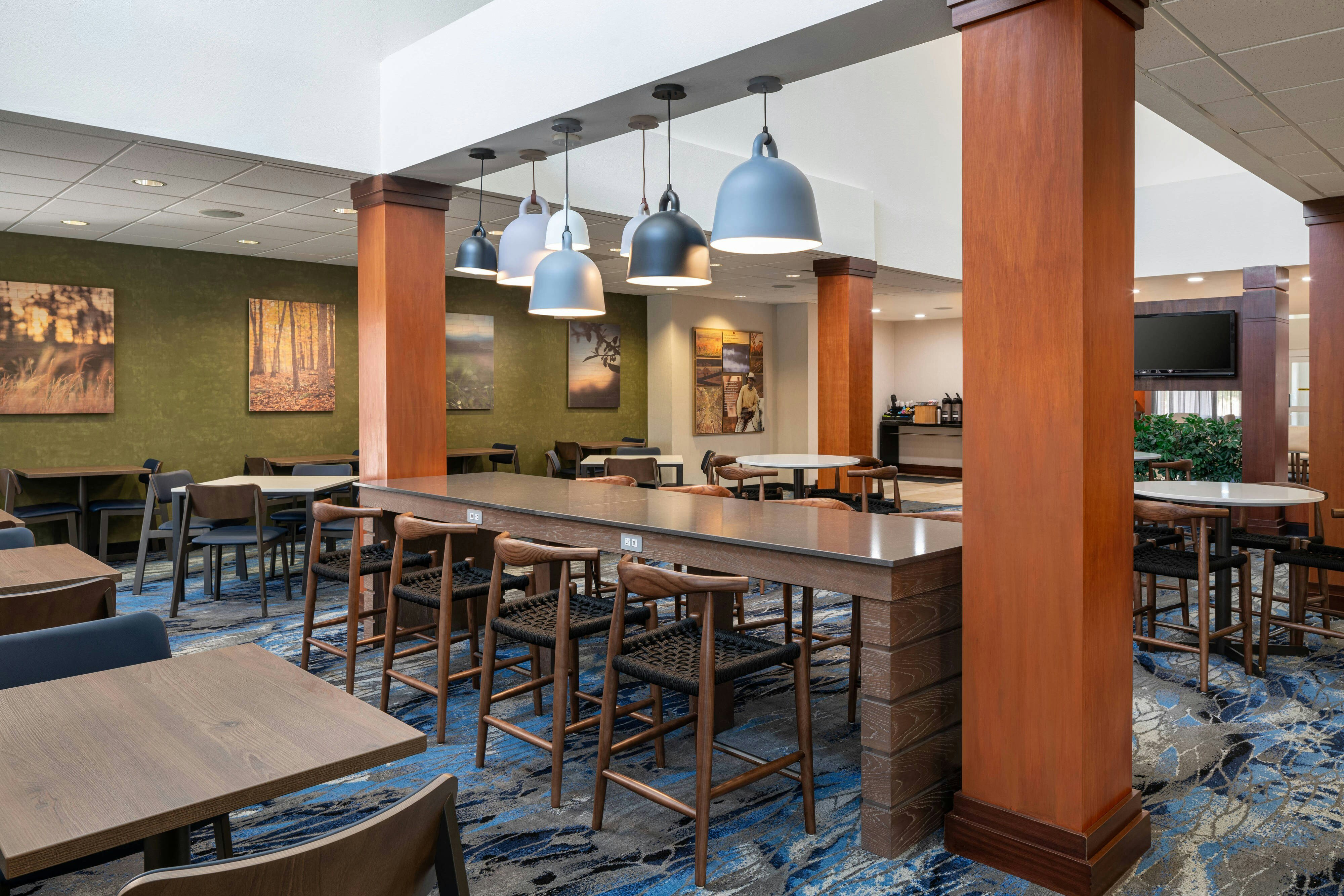 Fairfield Inn & Suites Visalia Tulare 16/25