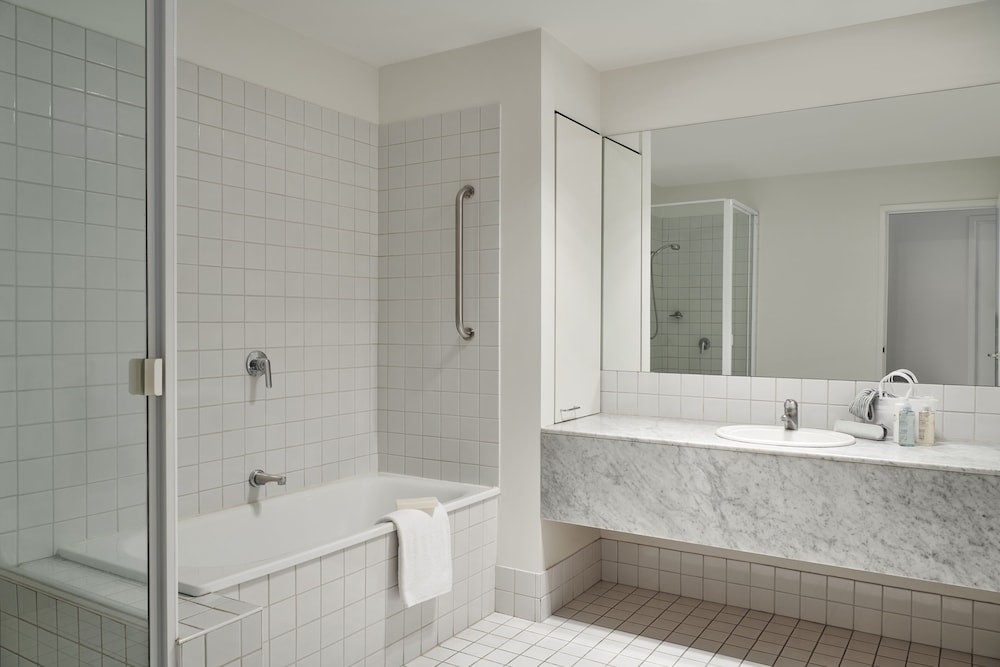 Punthill Apartment Hotel - Manhattan Melbourne 62/62
