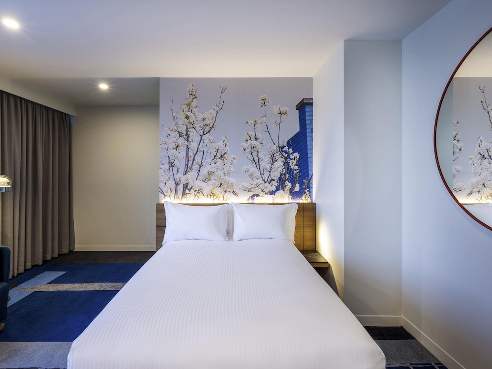 Novotel Melbourne Preston 21/94