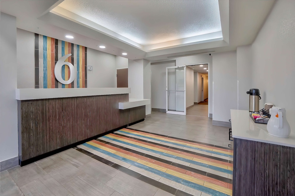 Motel6 Denison, TX 8/56