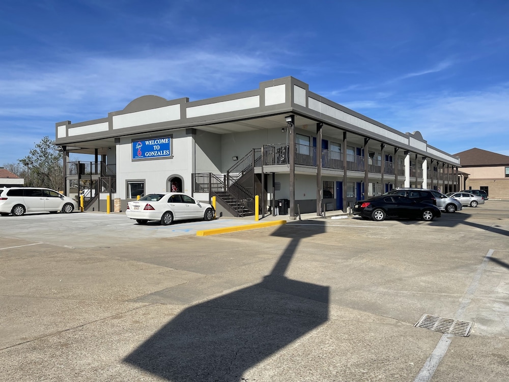 Days Inn By Wyndham Gonzales 41/50