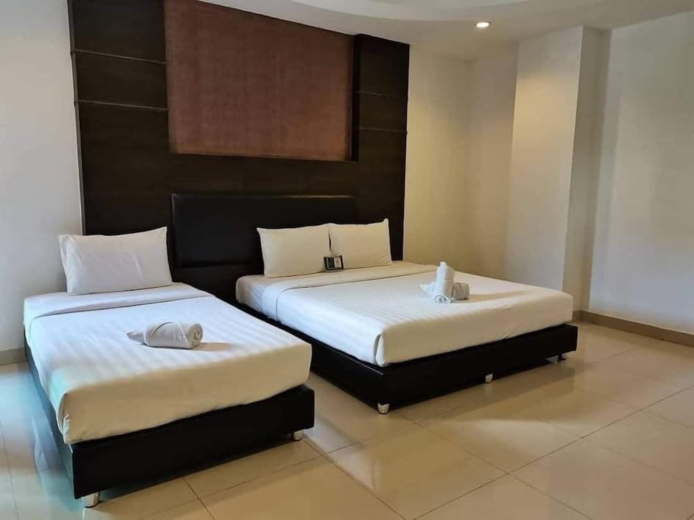 Tribe Hotel Pattaya 11/50