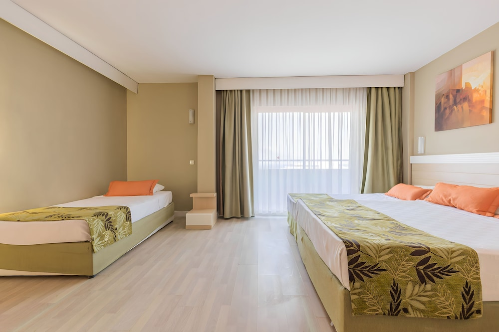 AKDORA ELITE HOTEL & SPA 31/61