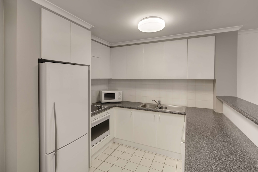 Adina Serviced Apartments Canberra James Court 44/45