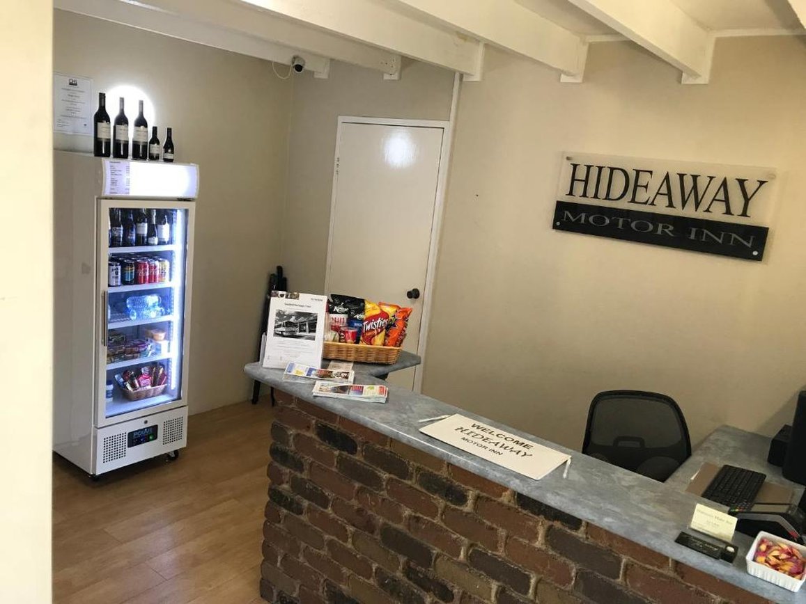 Hideaway Motor Inn 1/52