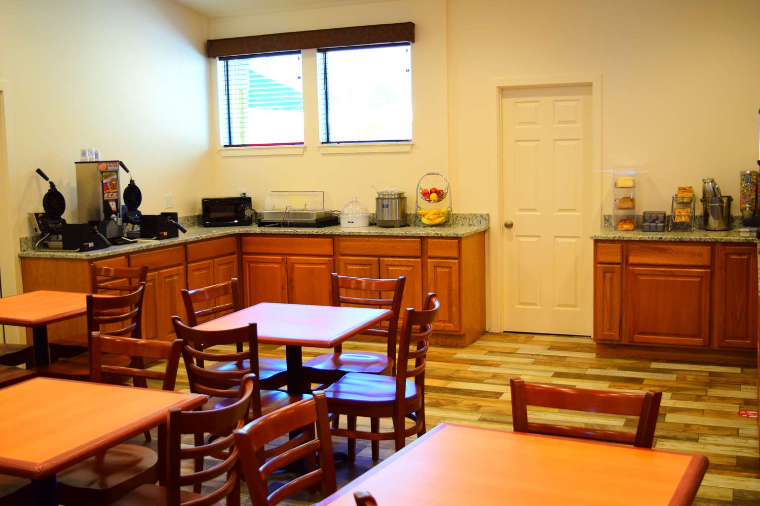 SureStay Hotel by Best Western Wenatchee 11/15