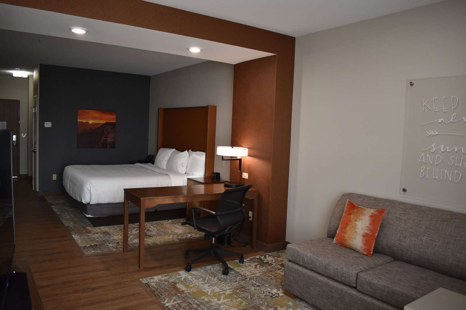 La Quinta Inn Suites By Wyndham Flagstaff East I 40 6/49