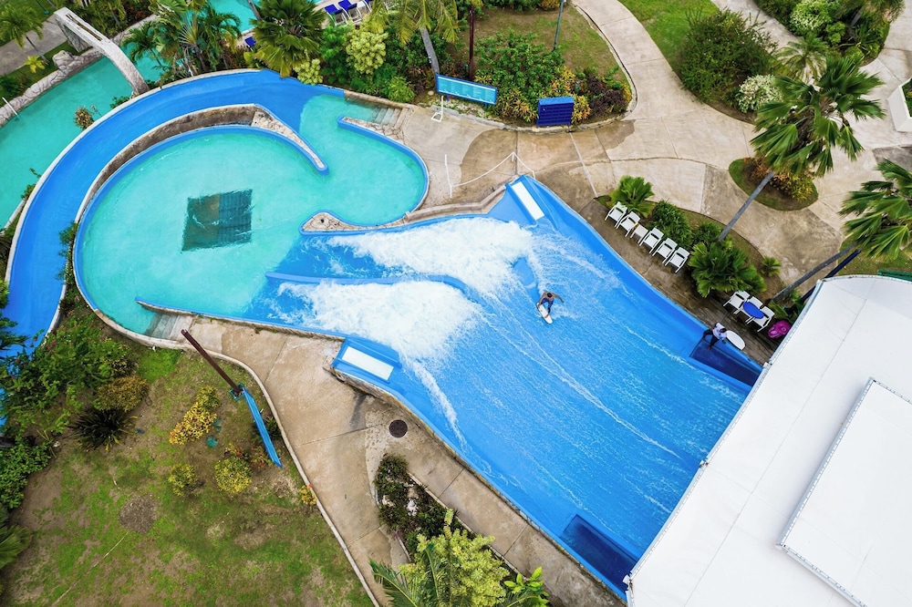 Pacific Islands Club Saipan 20/50