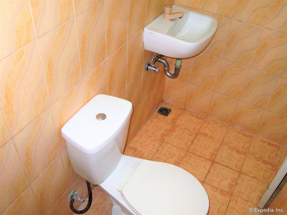 St. Nicolas Inn CDO City Center 50/55