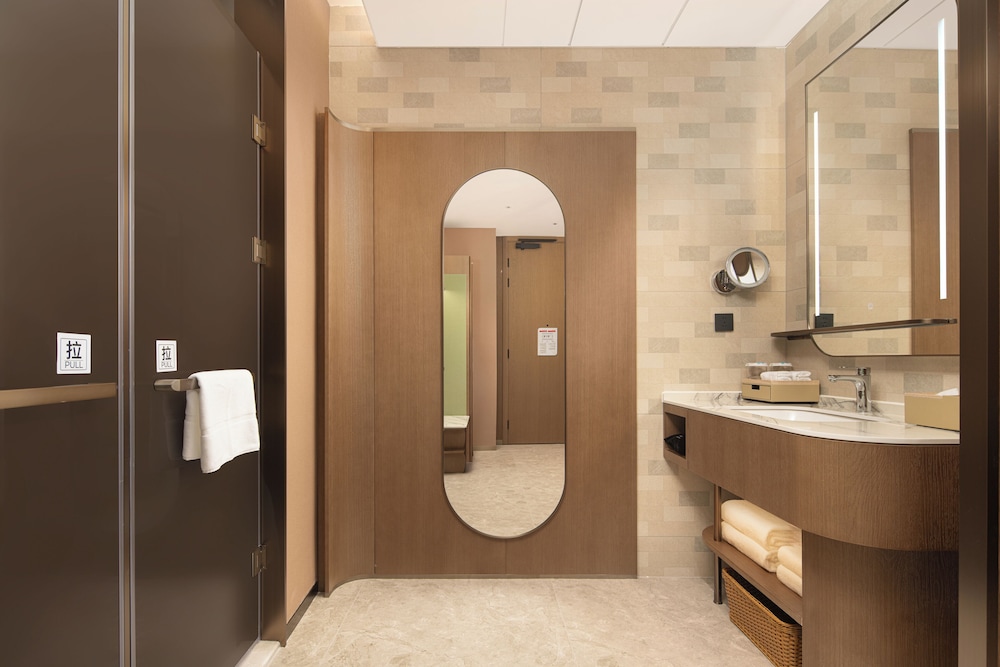 Hilton Garden Inn Shanwei Luhe 47/50