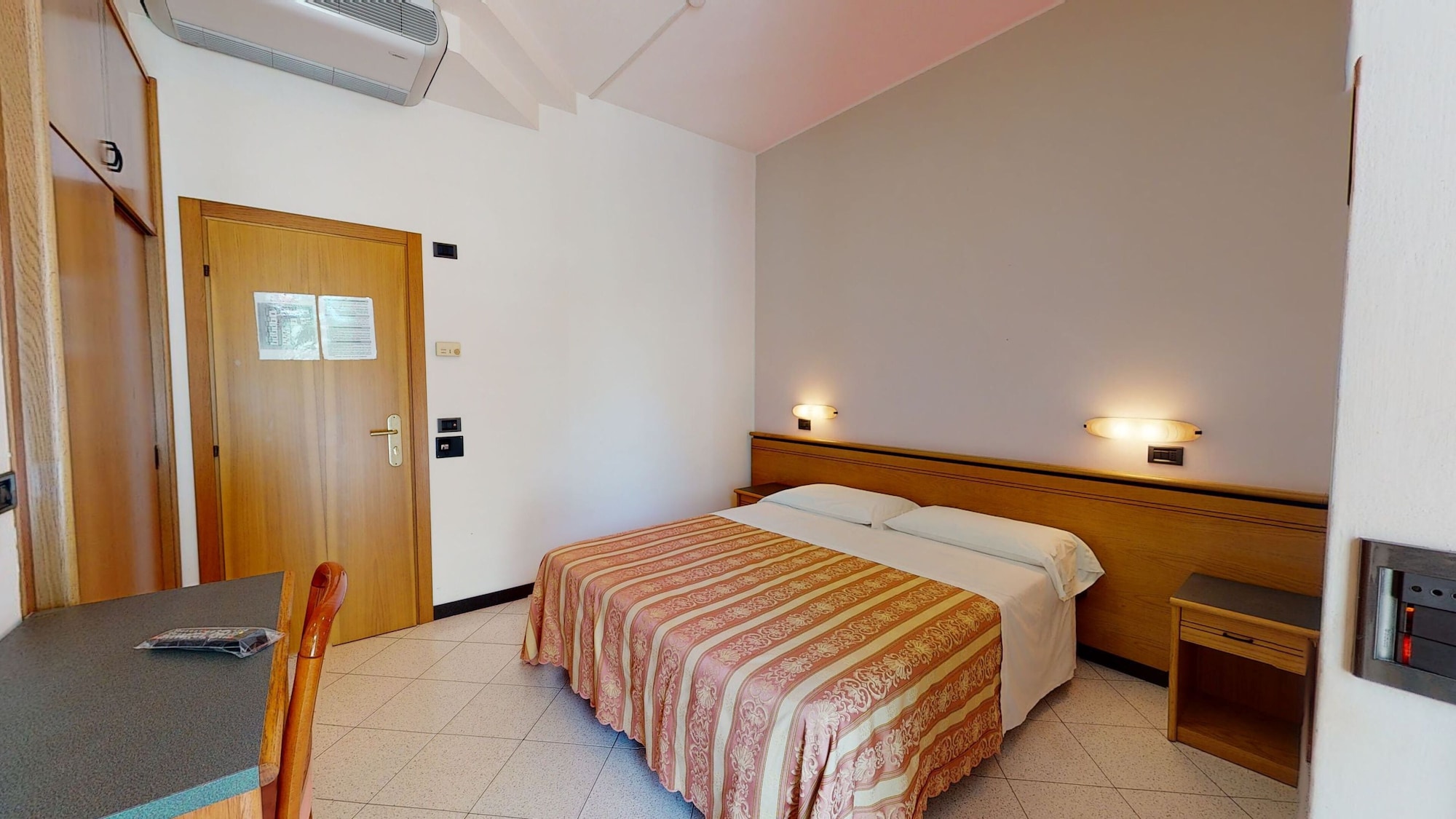 2 BEDROOMS, FAMILY, QUADRUPLE, BALCONY