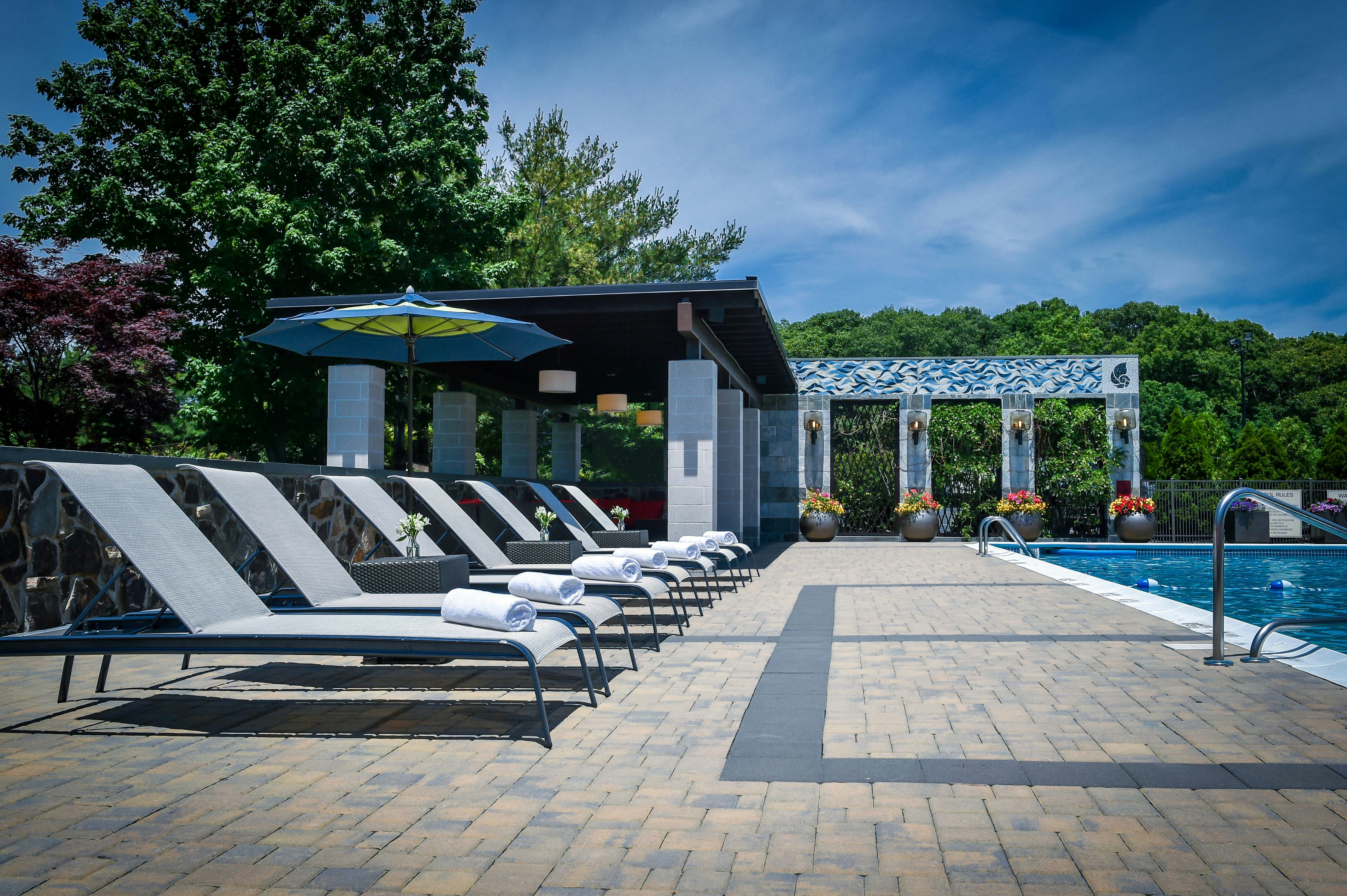 Hotel Indigo Long Island - East End 55/56