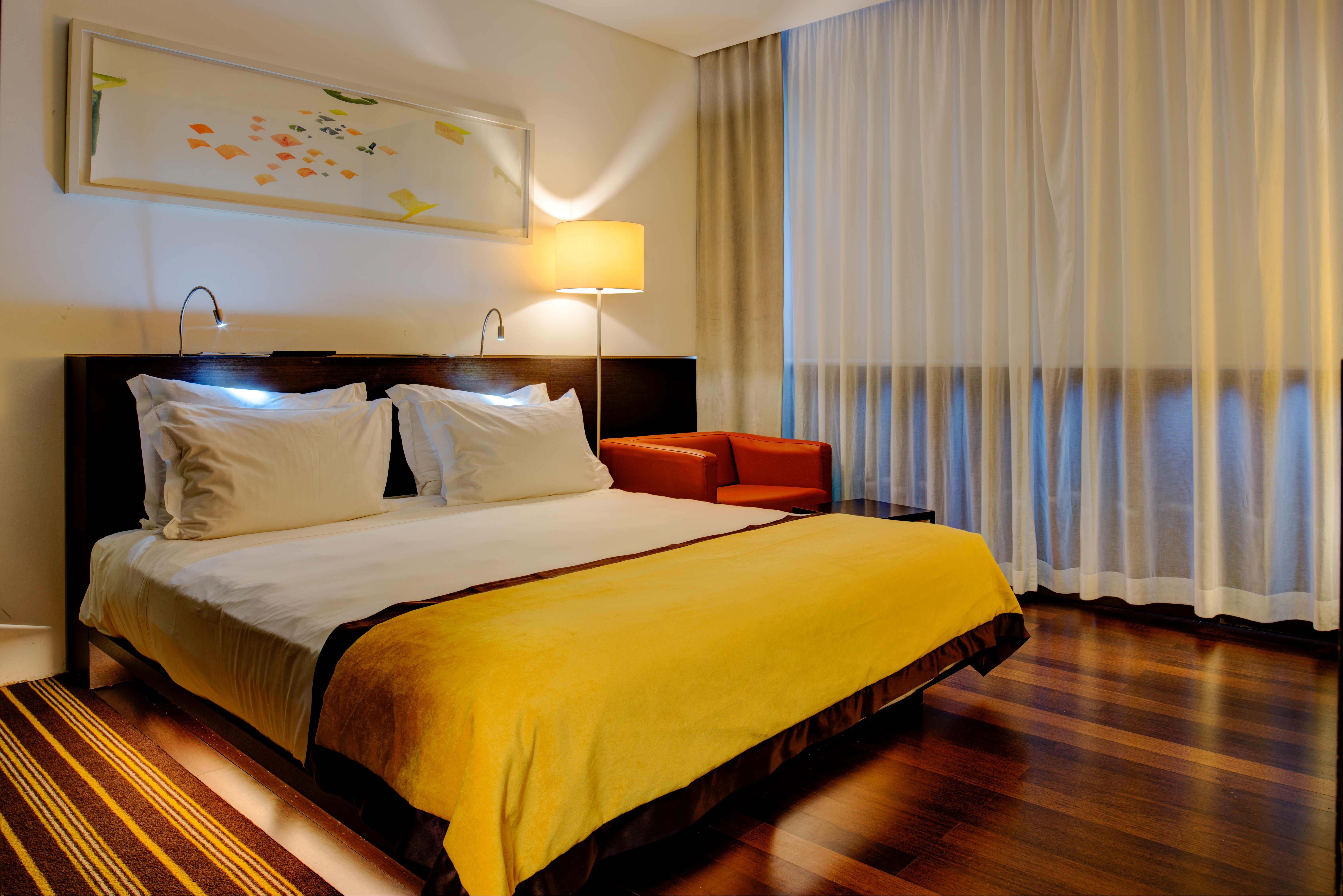 Executive, Suite