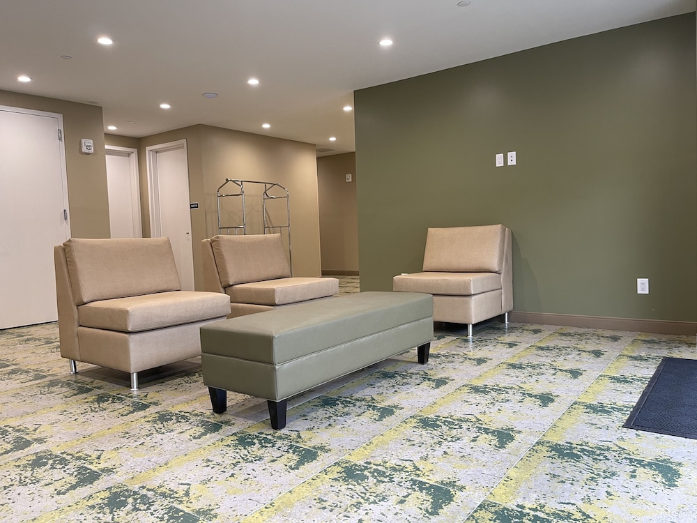 Super 8 by Wyndham Bronx Near Botanical Garden 19/29