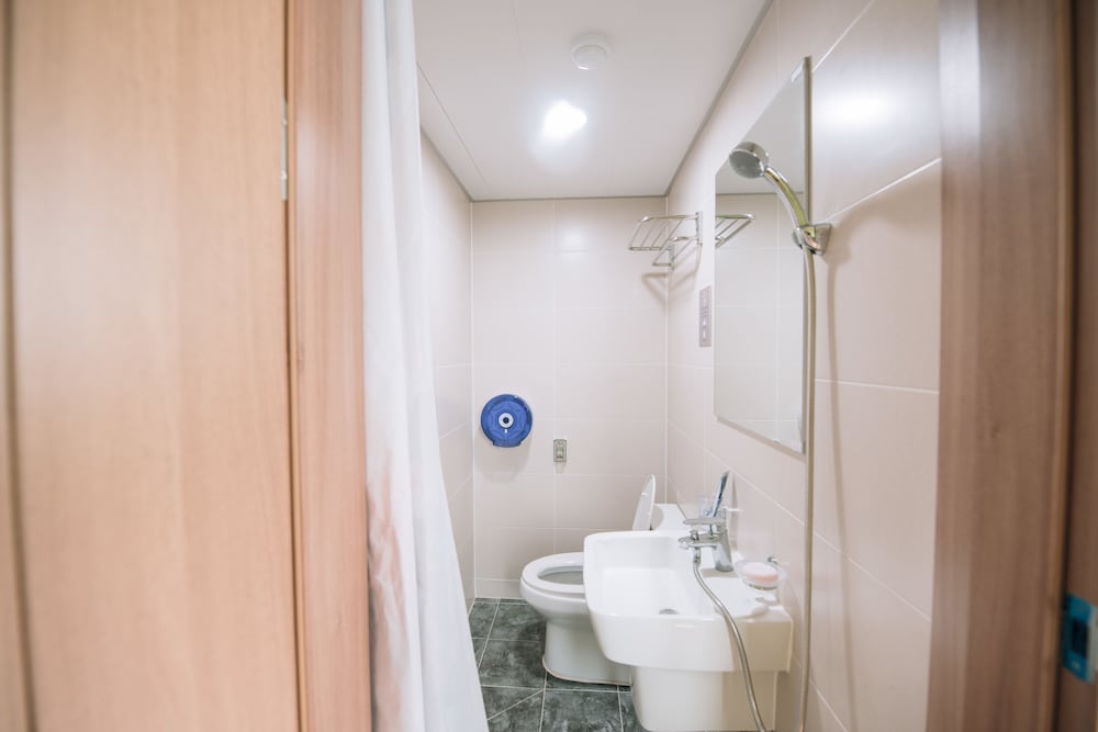 Midtown Hostel 43/50