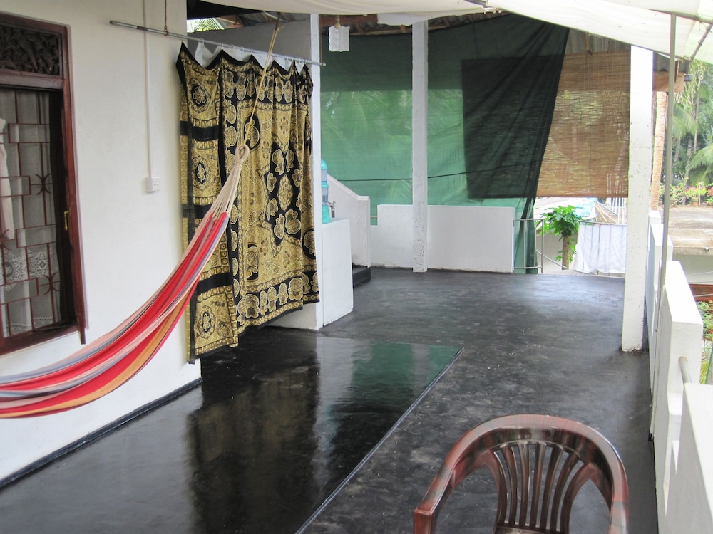 Jungleside House 27/50