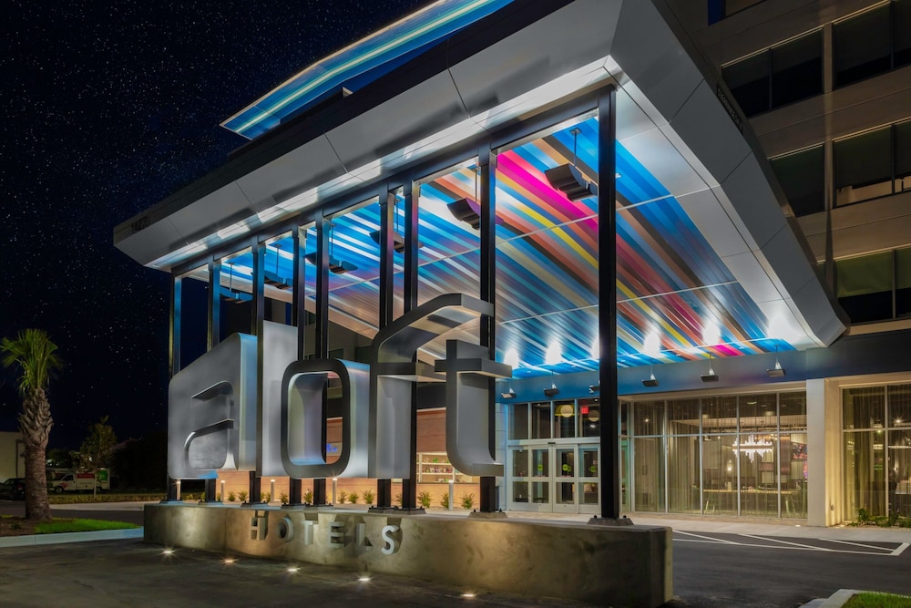 Aloft Savannah Airport 22/28