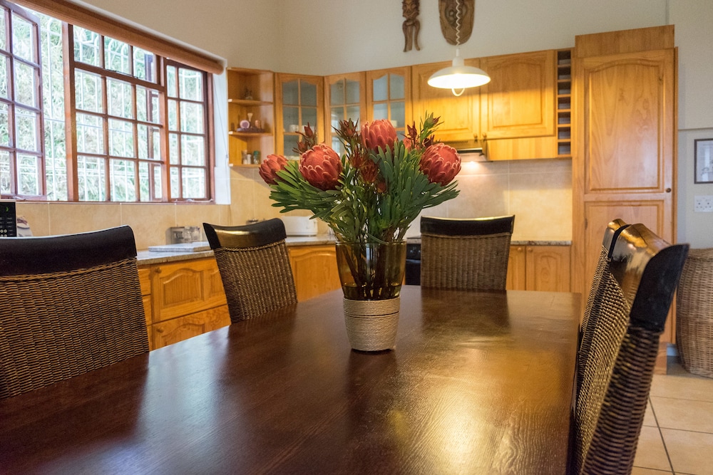 5 Camp Street Guesthouse & Self-Catering 33/50