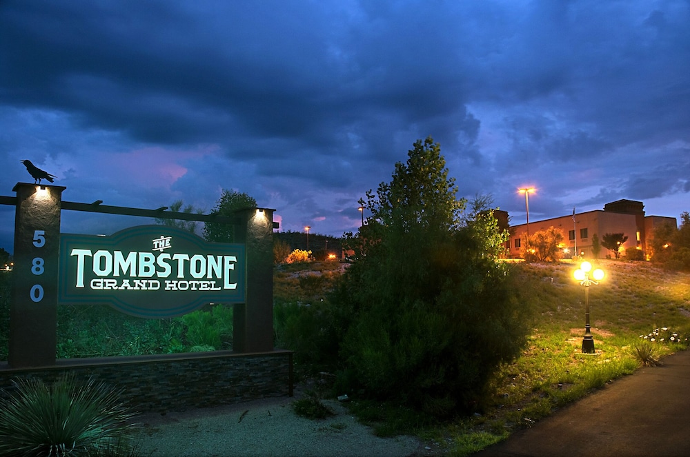 Tombstone Grand Hotel, a Baymont by Wyndham 3/50