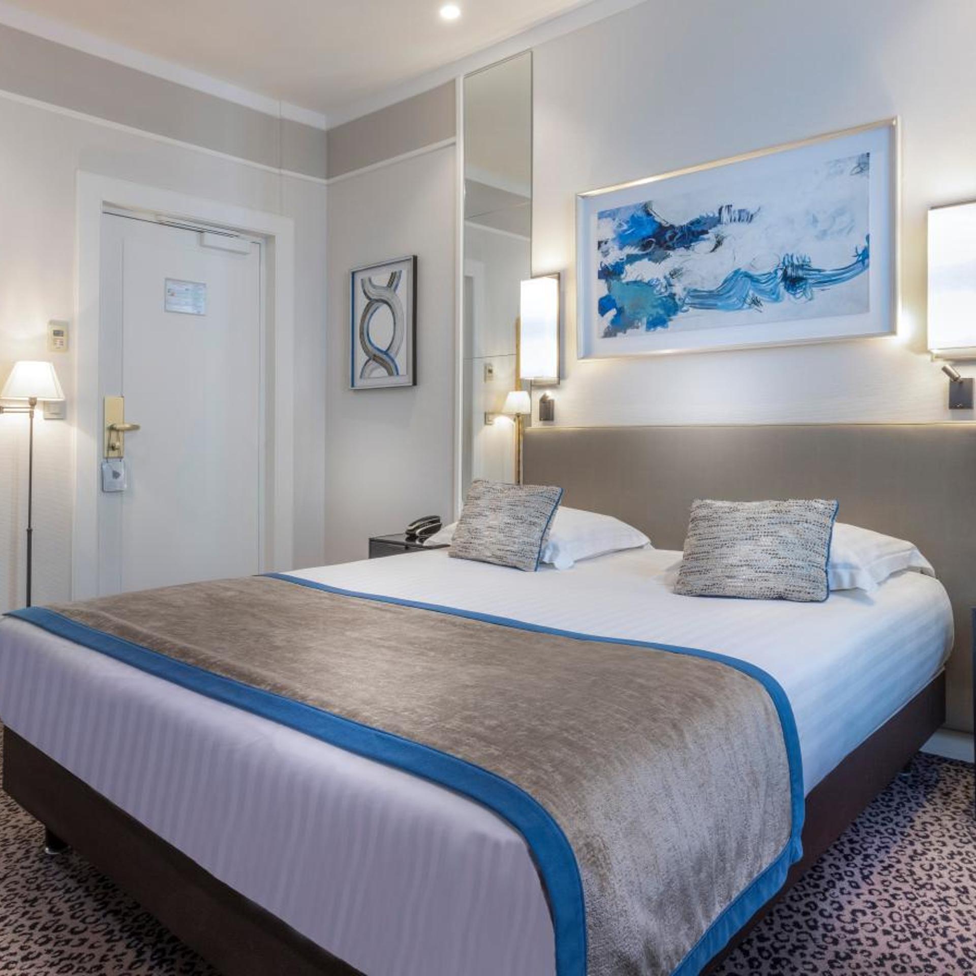 غرفة سوبيريور بحوض استحمام، Hotel Du Bois Champs-Elysees 8/10