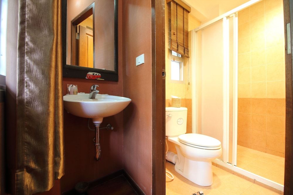 Oyo 482 Pannee Lodge Khaosan (sha Plus) 24/67