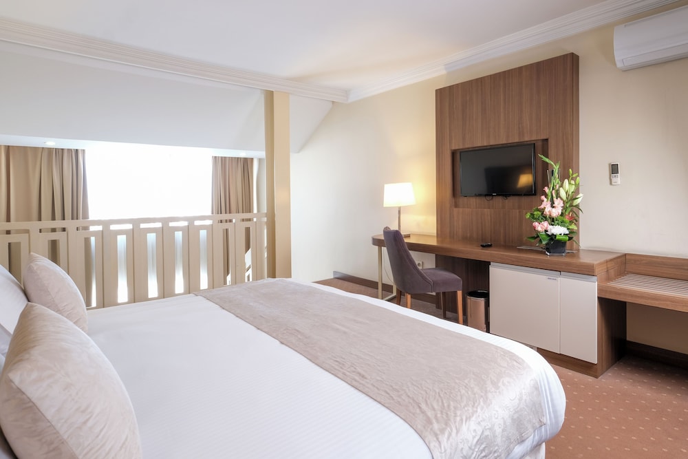 DUPLEX, FAMILY, KING BED, MOSQUE VIEW