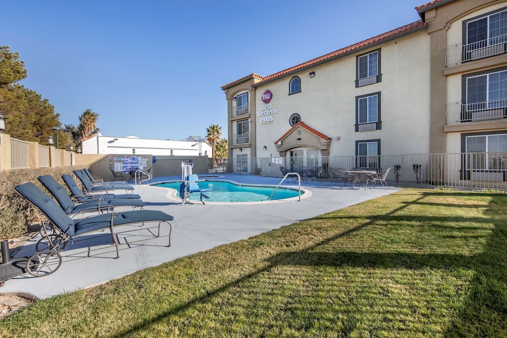 Best Western Plus John Jay Inn & Suites 7/37