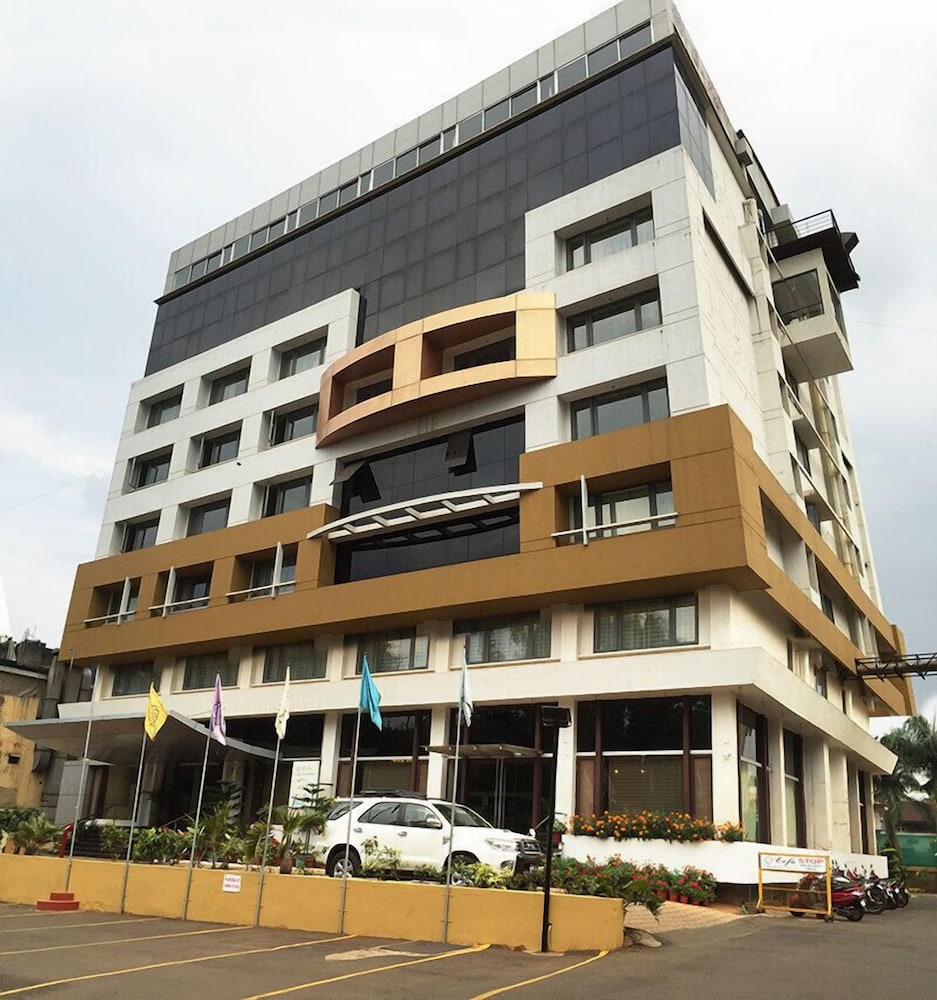 HOTEL EEFA 2/28