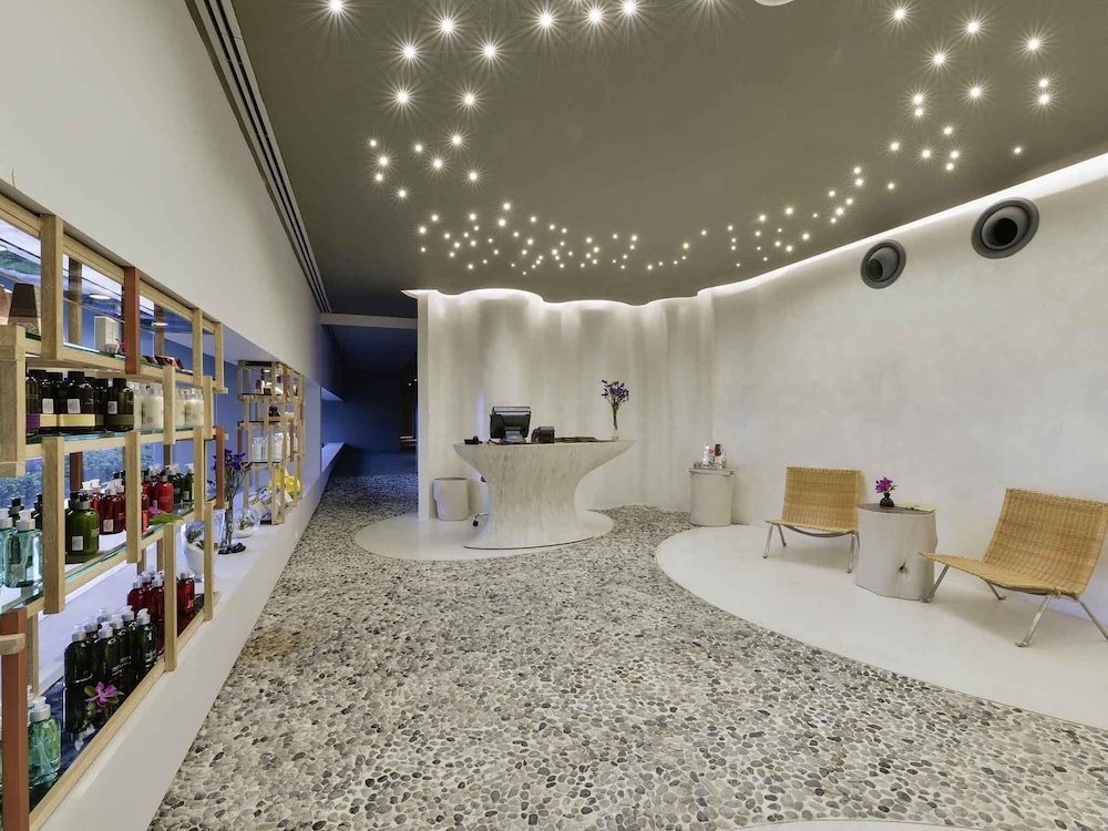 Lobby at Veranda Resort Pattaya Na Jomtien - MGallery, PATTAYA