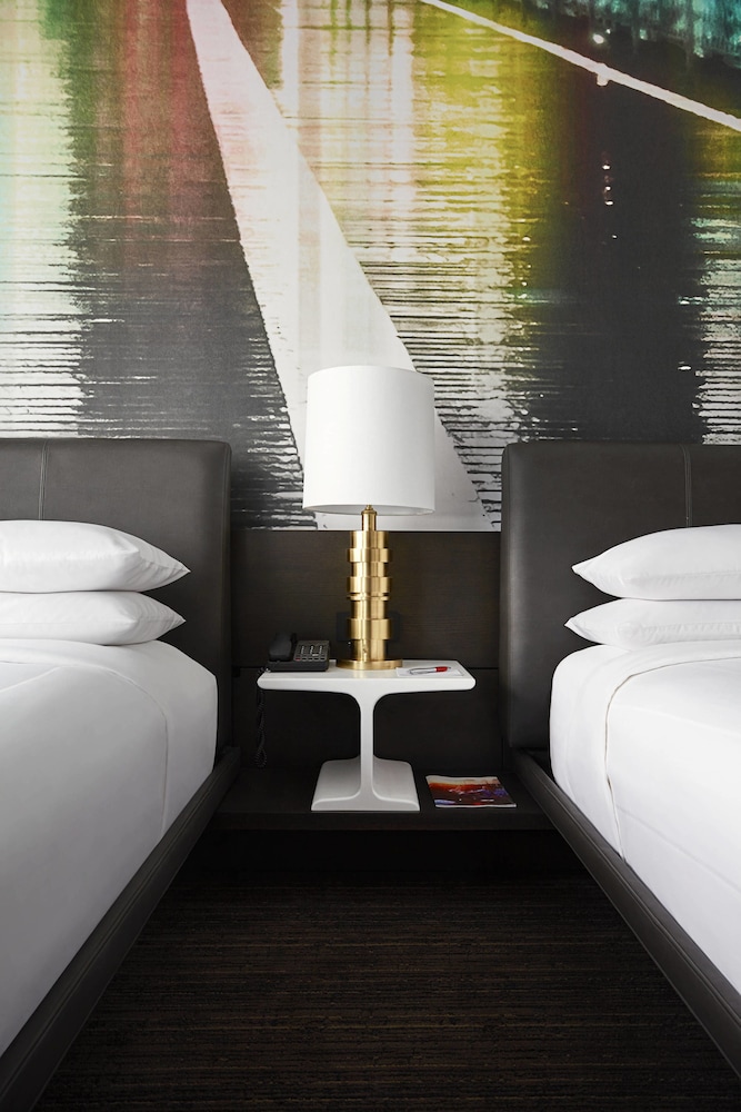 Marriott At the Brooklyn Bridge 15/54