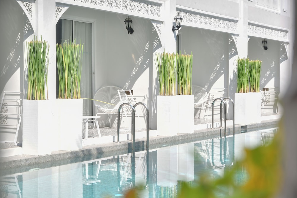 Away Chiang Mai Thapae Resort A Vegan Retreat 19/44