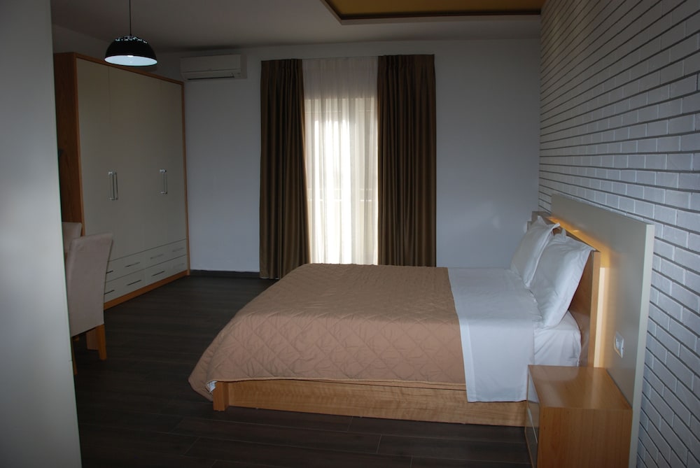Sunrise Luxury Apartment 16/50