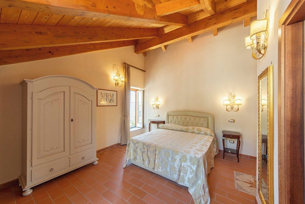 Villa Isabella 2/40