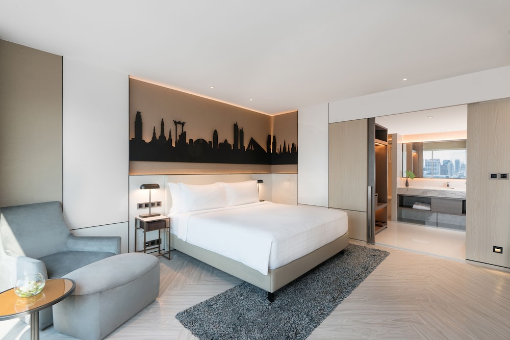 Pathumwan Princess Hotel 12/58