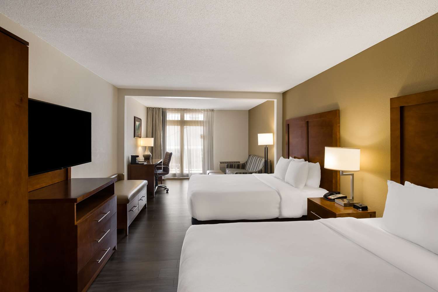 Upgrade, 2 Queen Beds