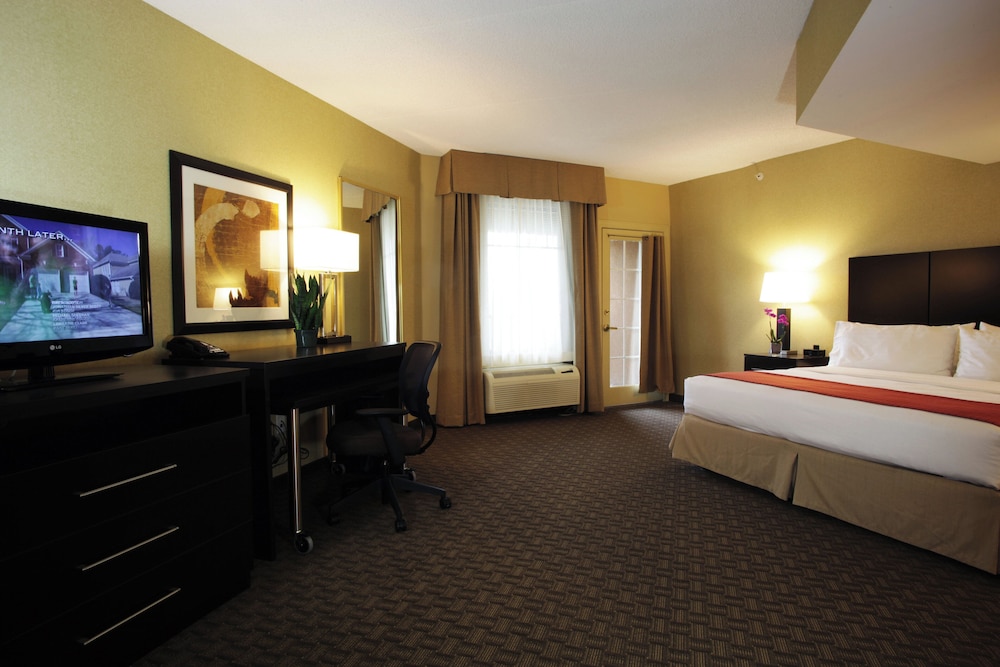 Holiday Inn Phoenix Chandler 17/70