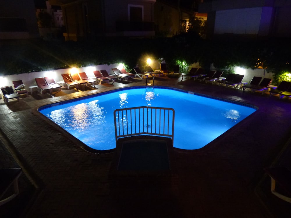Avlu 4 Apart Hotel 45/50