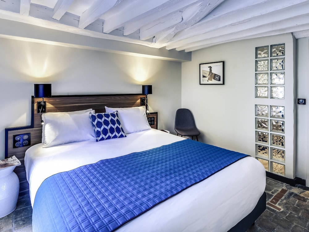 2 BEDROOMS, APARTMENT