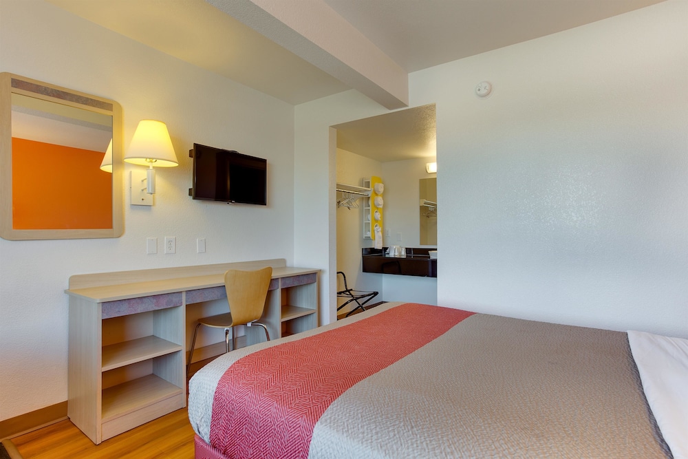 Motel6 Albuquerque Nm Carlisle 36/54
